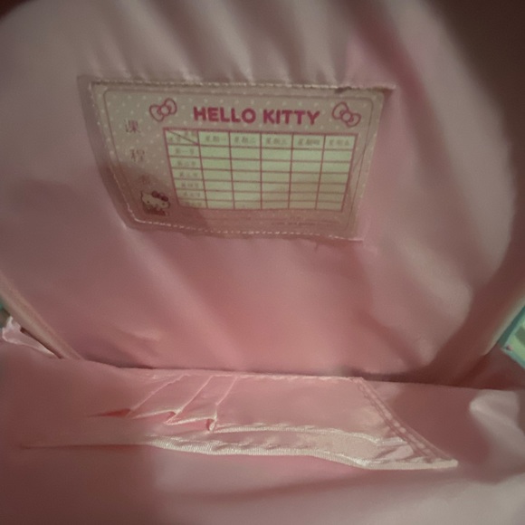 hello kitty backpack - Picture 7 of 7